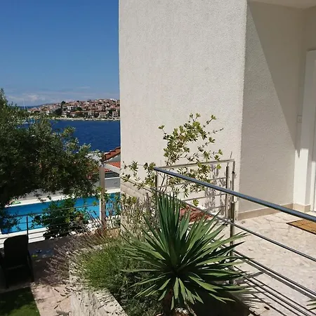 Charming Modern House With The New Swimming Pool - Maya 1 Appartement