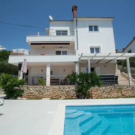 Апартаменты Charming Modern House With The New Swimming Pool - Maya 1 Трогир