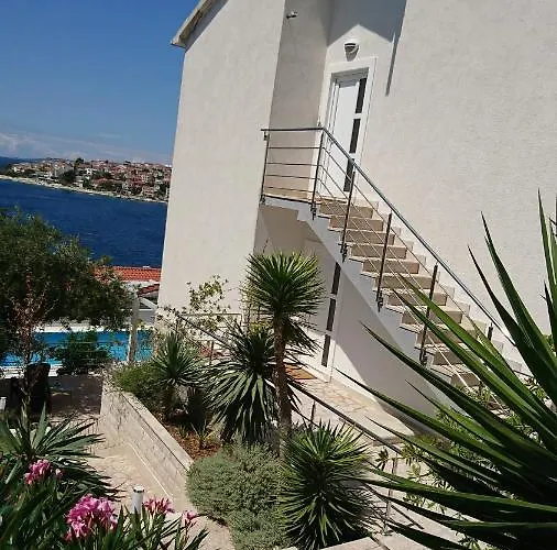 Charming Modern House With The New Swimming Pool - Maya 1 Trogir