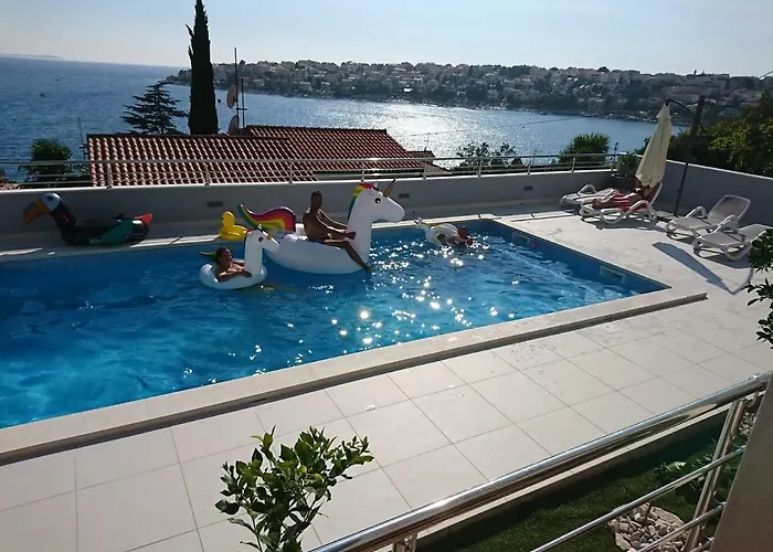Charming Modern House With The New Swimming Pool - Maya 1 Apartamento