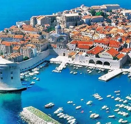 Apartman Charming Modern House With The New Swimming Pool - Maya 1